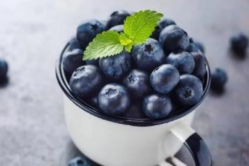 蓝莓冰箱里放了一个星期还能吃吗