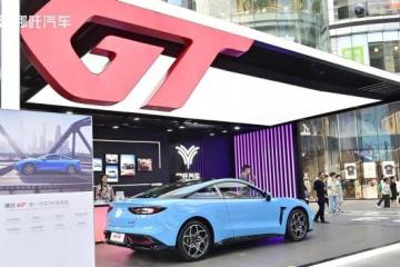 零百3.7秒双门轿跑，哪吒造了一辆没有竞争对手的车